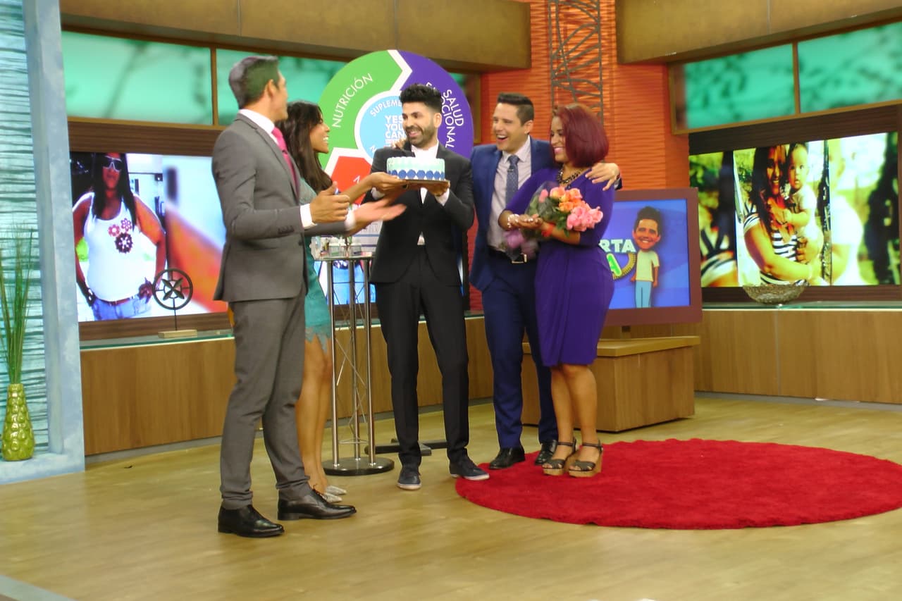 Y no podíamos dejar de celebrar a nuestro querido Jomari Goyso por su cumpleaños.