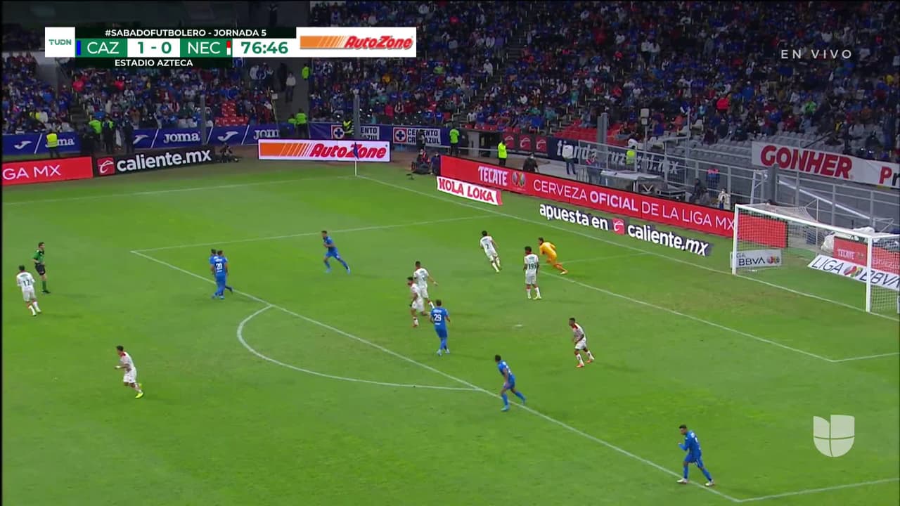 ¡TIRO ATAJADO! disparo por Ángel Romero.