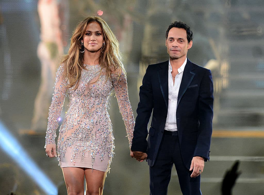Curiosamente, el romance que ambos tuvieron en la juventud 
<b><a href="https://www.univision.com/shows/sal-y-pimienta/los-celos-la-causa-de-la-separacion-de-jennifer-lopez-y-marc-anthony" target="_blank">duró más años que los tres matrimonios juntos </a></b>que ha tenido la intérprete: Ojani Noa (de 1997 a 1998), Cris Judd (de 2001 a 2002) y Marc Anthony (de 2004 a 2011). 
<br>