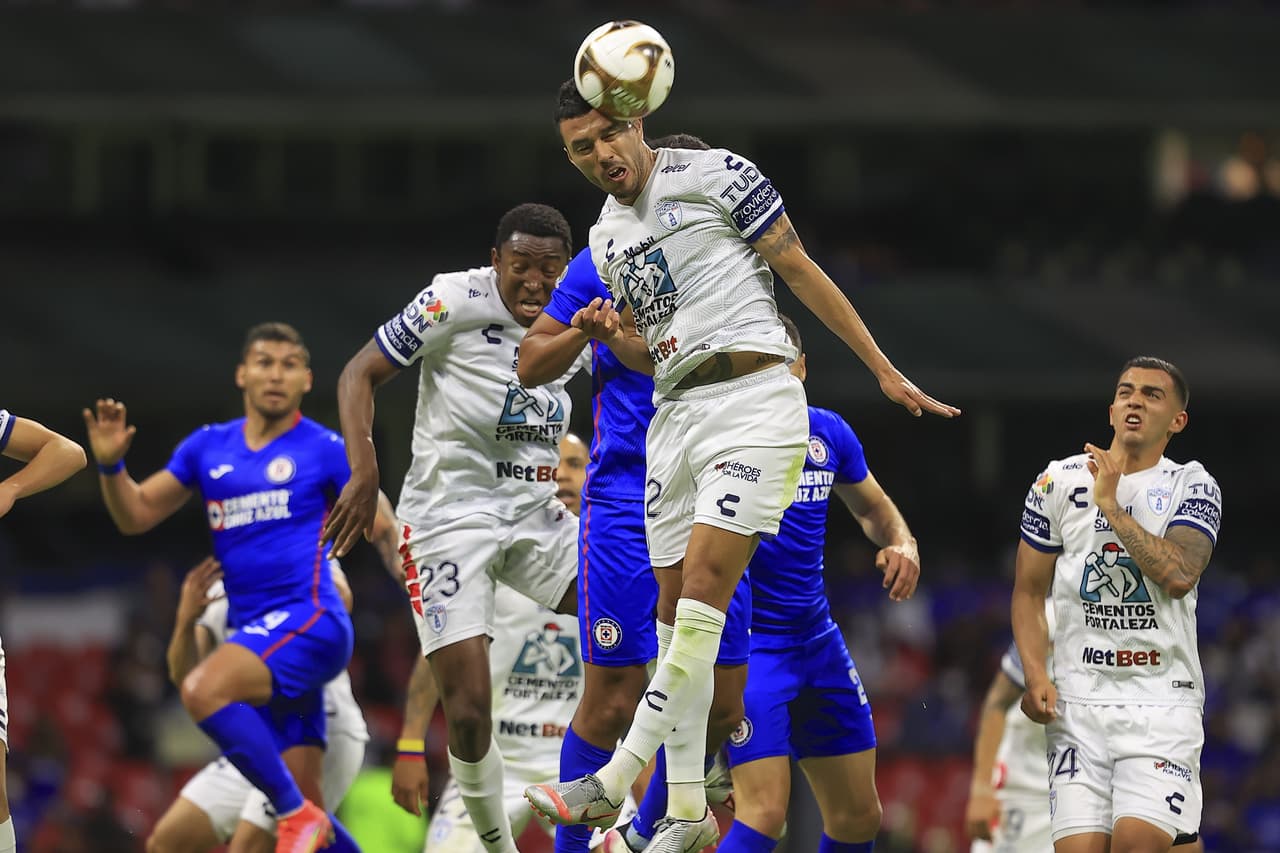 Cruz Azul fue efectivo y en un partido cerrado eliminó al Pachuca para meterse a una Final más en busca de la tan ansiada novena.