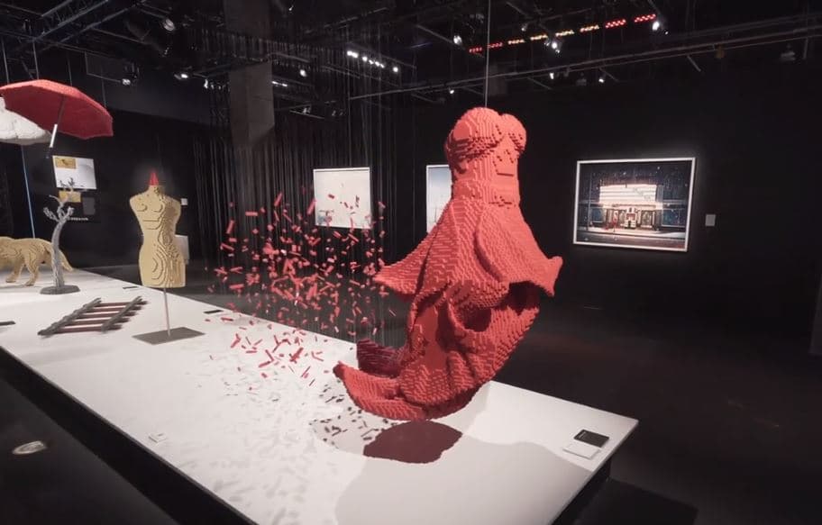 Una panorámica de la composición creada con miles de piezas de LEGO que sin dunda te fascinará.