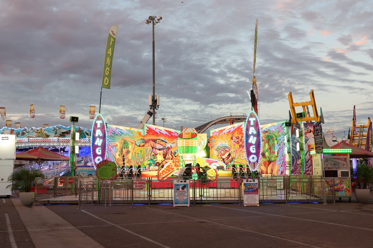 Si lo que quieres en vivir una experiencia exclusiva, la Feria Estatal contará con cinco cabañas para ocho personas que podrán ser rentadas por medio día o un día completo para descansar.