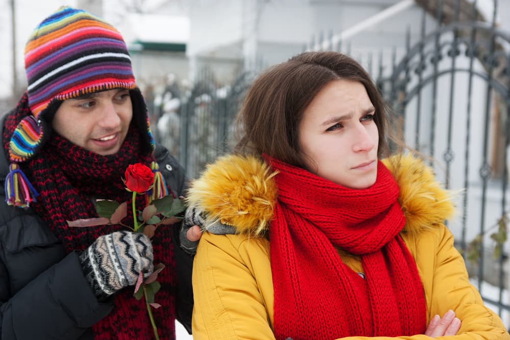 <b>Oportunidades que debes aprovechar este mes:</b> La reconciliación, el arreglo con esa persona que amas y has seguido posponiendo. La palabra perdón.
<br>
<b>Peligros que debes evitar:</b> La tentación a hablar sin pensar, decir lo primero que se te ocurra e incurrir en errores de tacto social muy comprometedores.