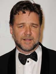 Hoy vemos a Russell Crowe con algunas libritas de más, sin embargo cuando protagonizó la película "Gladiador" trabajo su cuerpo.
