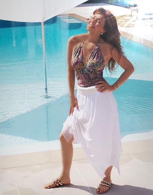 También puedes usar una falda como esta. Así podrás disfrutar del verano con toda comodidad.