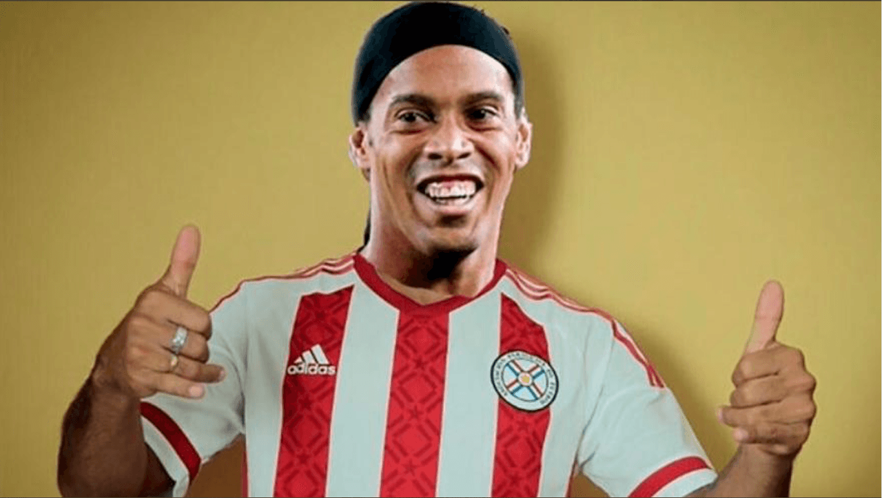 Los memes le dan con todo a Ronaldinho, quien presentó un pasaporte falso con nacionalidad paraguaya.