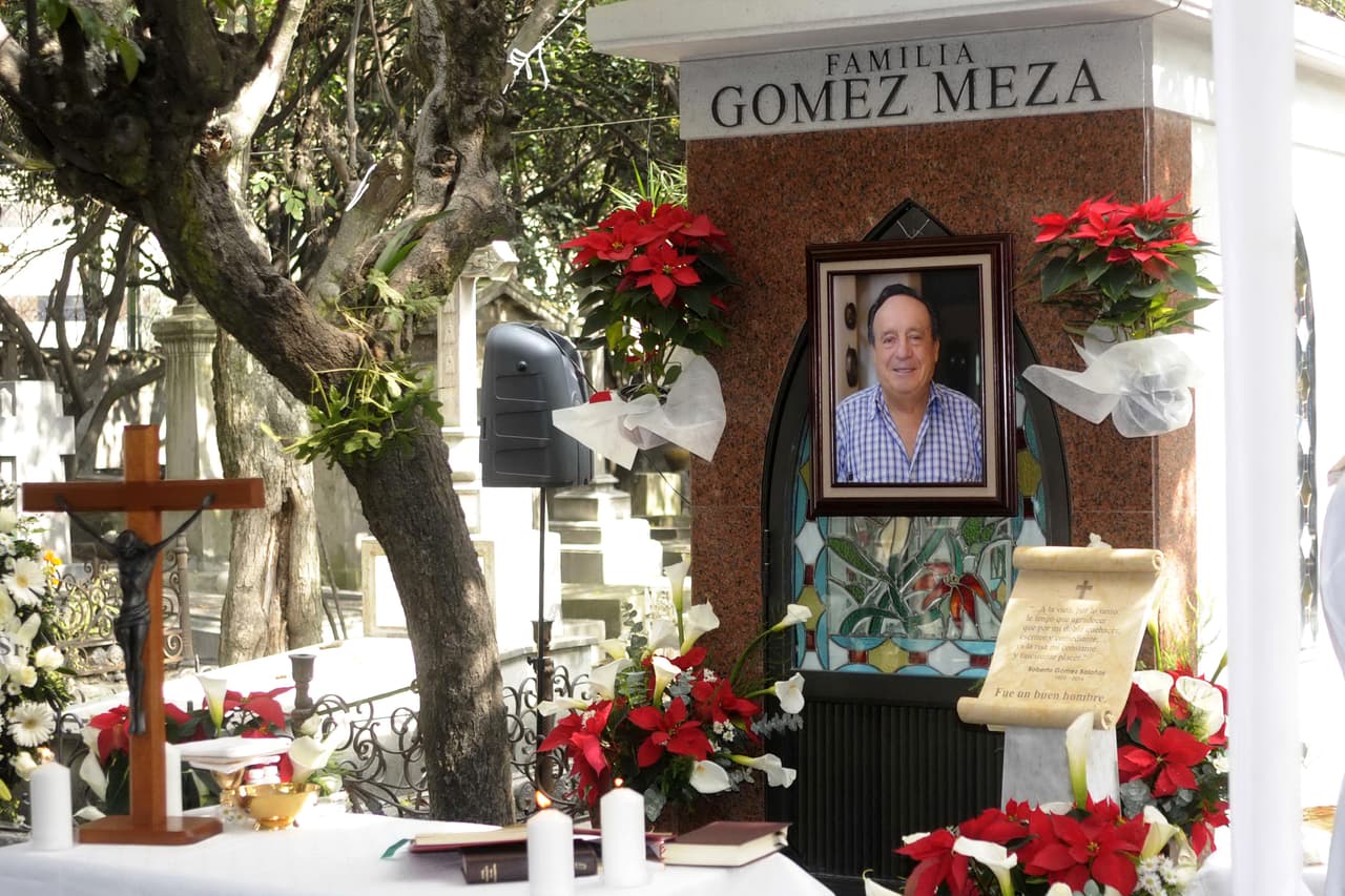 "Yo tenía psicólogas, psiquiatras y hasta un cura porque llegó un momento en el que no encontré la salida, hasta que te das cuenta de que puedes solucionar todo, luchar contra todo, pero contra la muerte no hay nada", detalló.