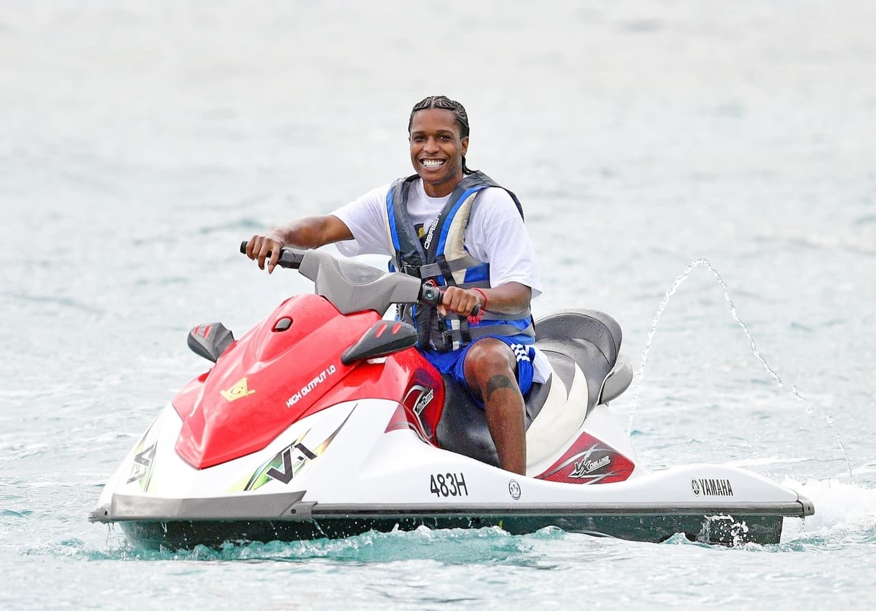 A$ap Rocky feliz en Barbados
