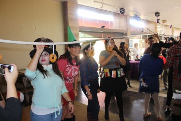 ¡Así es como Univisión Arizona celebra el Halloween!  Dulces, calaveras, disfraces y mucha diversión. 