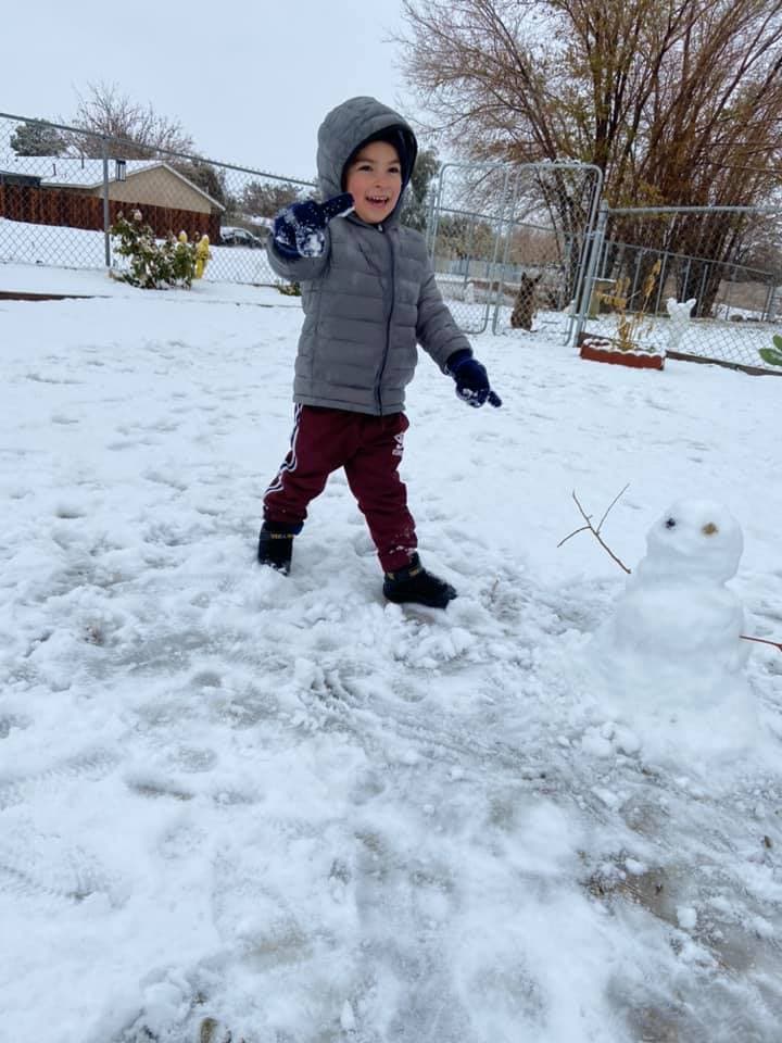 "Lake Los Ángeles CA 😬😬😬🥶", escribió Susy Gonzalez Sandoval.