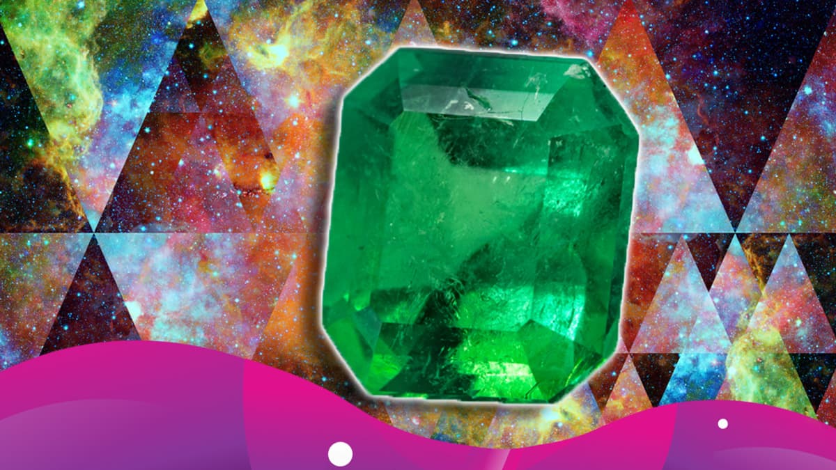 La esmeralda es una hermosa piedra que, junto al diamante y el rubí, son quizás las más cotizadas y valoradas en la joyería y que también ha sido explotada desde la antigüedad en numerosas culturas, como los egipcios y los mayas.