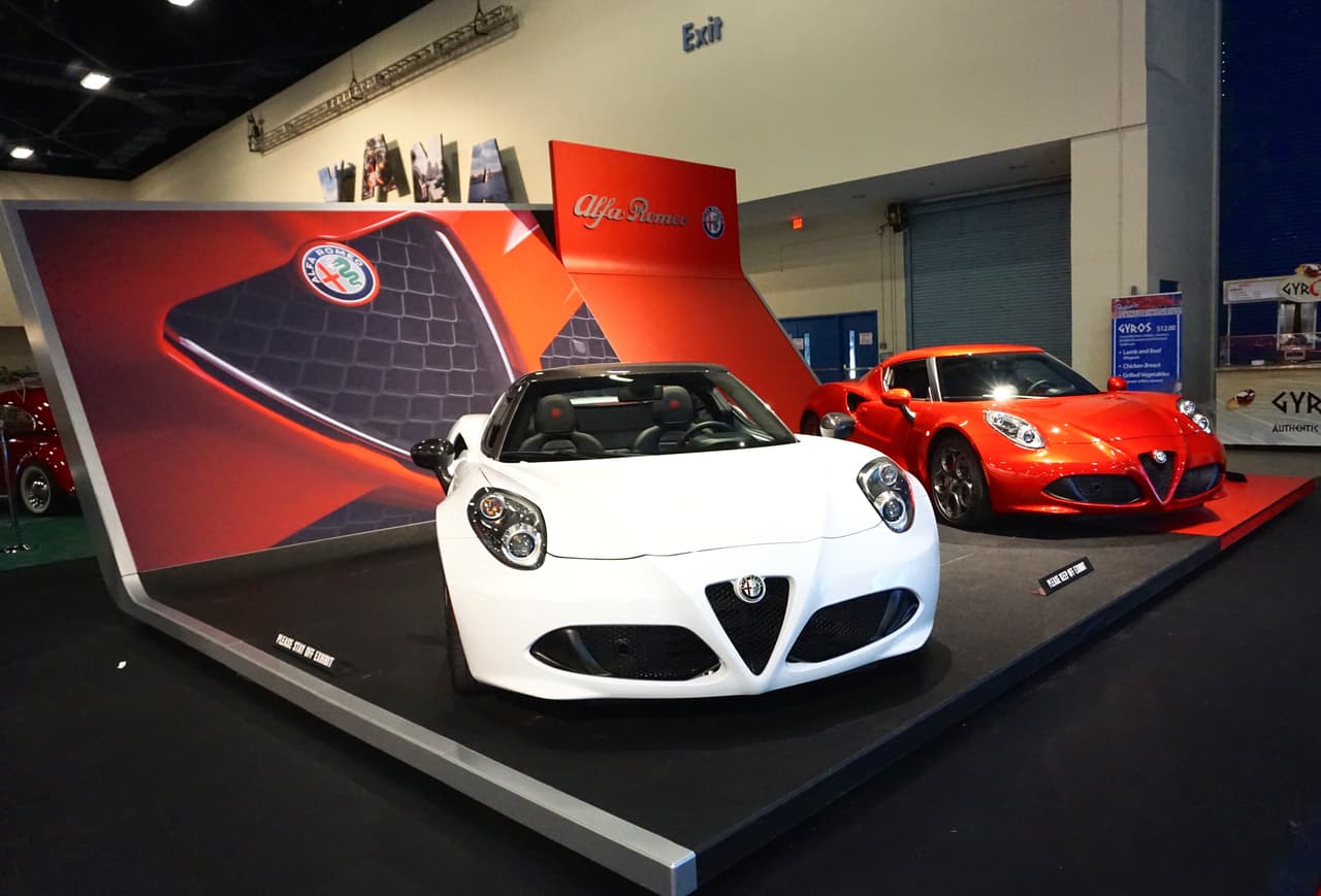 Un par de Alfa Romeo 4C embellecen el show este año
