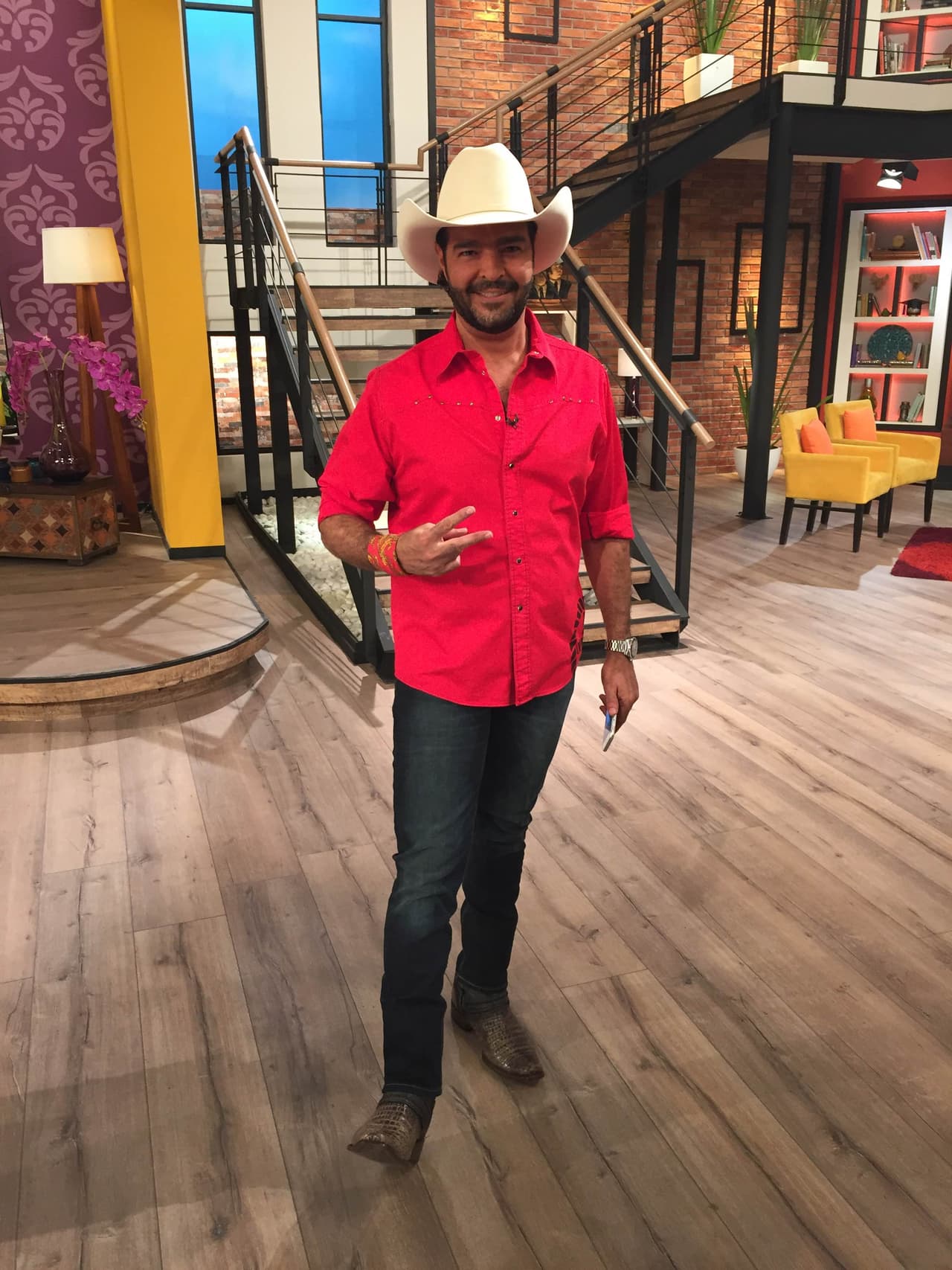 Además de estas dolorosas pérdidas, 
<b><a href="http://www.univision.com/temas/pablo-montero">Pablo</a></b> ha estado envuelto en varios problemas legales por sus hijos, pues no había reconocido a unos y a otros no les daba manutención.