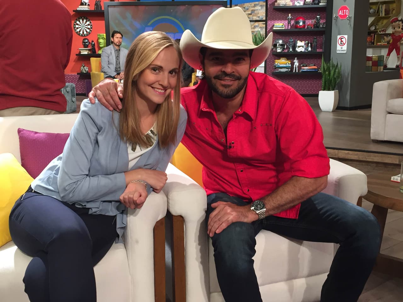 ¿Será que ya limpio su imagen de infiel y parrandero?