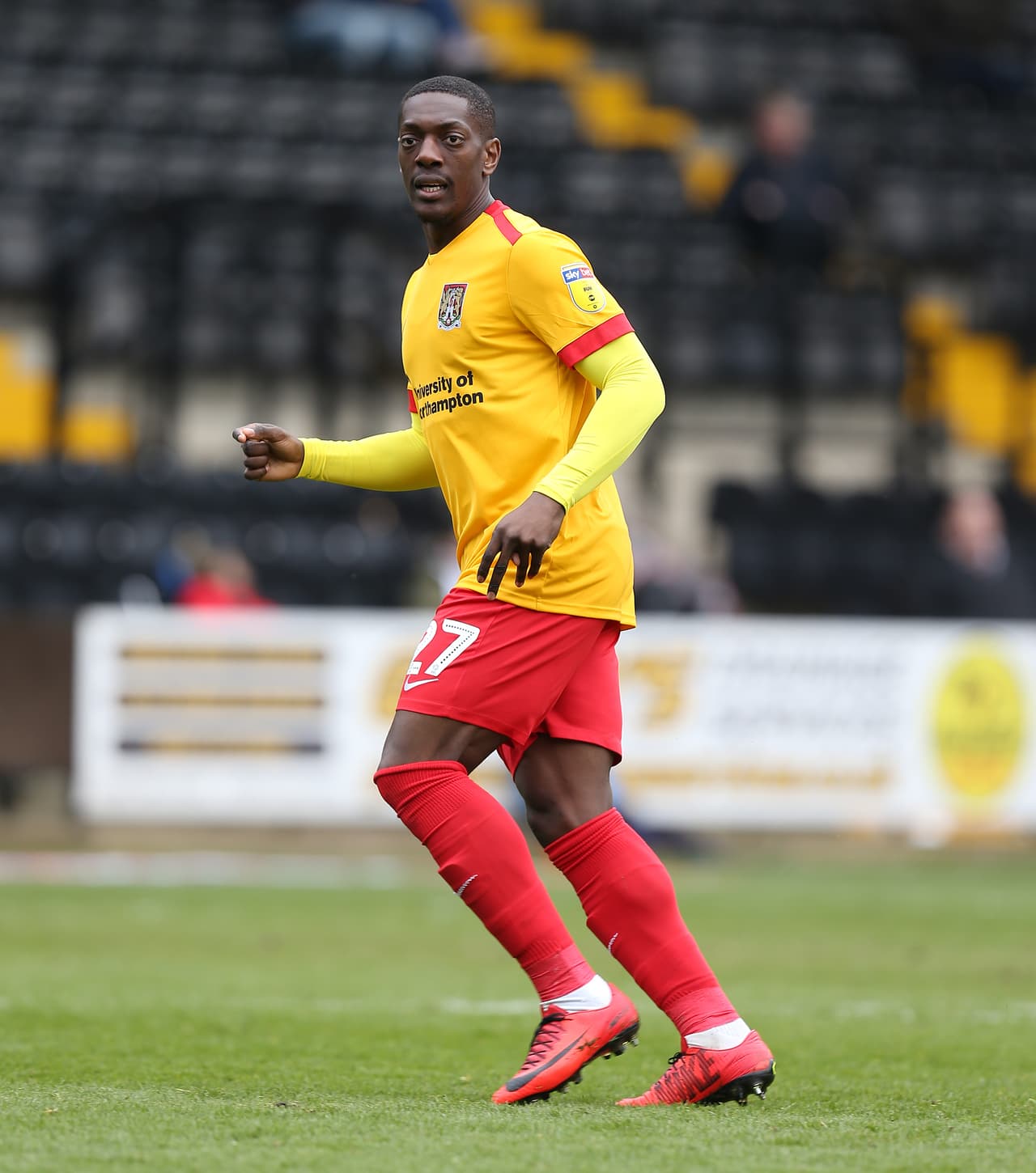 En el documental, el príncipe intercambió anécdotas con el futbolista Marvin Sordell, quien le compartió que convertirse en padre hace tres años "fue de los momentos más duros", sobre todo porque él "creció sin un padre". 
<br>