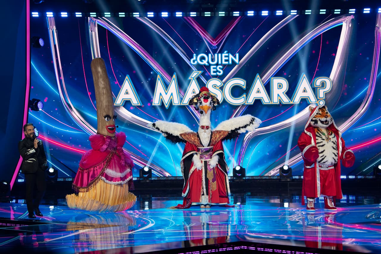 Para el segundo triple combate de la noche aparecieron Escoba, Geisha y Kid Bengala, tres simpáticos personajes dispuestos a defender su máscara y a no ser descubiertos por los investigadores.