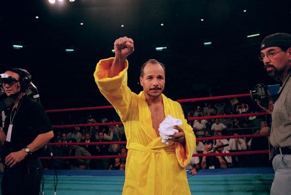 Boxeador Tony Ayala Jr. es encontrado muerto en su gimnasio