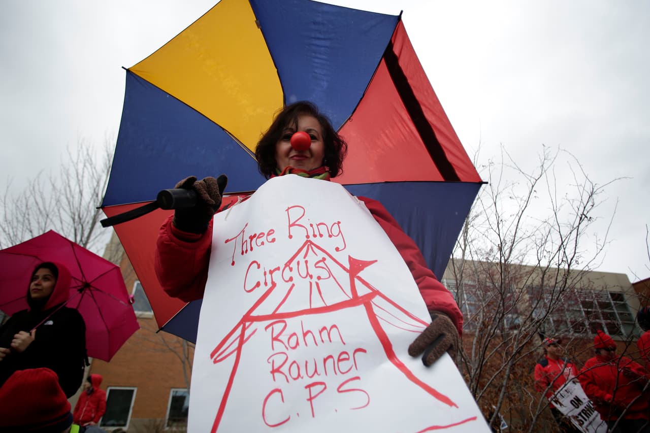 Y de este impasse presupuestal que está teniendo efectos a todos los niveles de las escuelas de Chicago.
