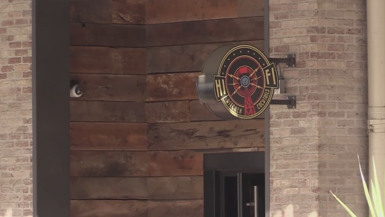 Arrestan a cuatro  personas por venta de drogas y alcohol en popular bar de Tucson