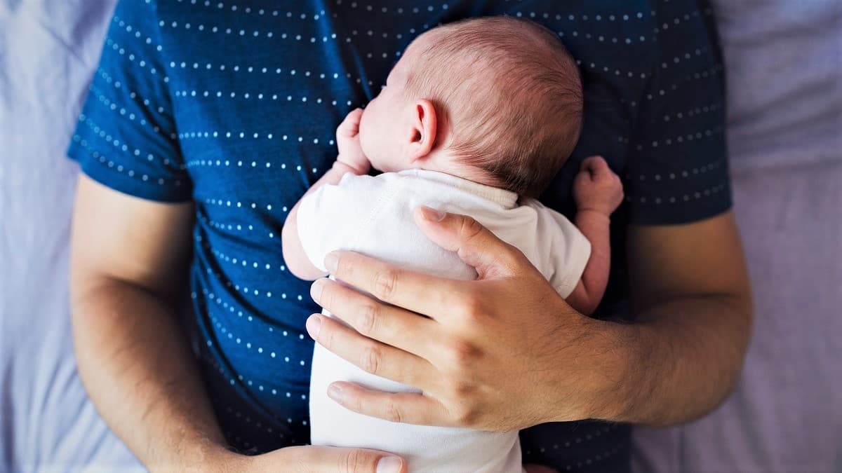 Peligros de dormir con bebés en la misma cama: recomendaciones para prevenir y evitar tragedias