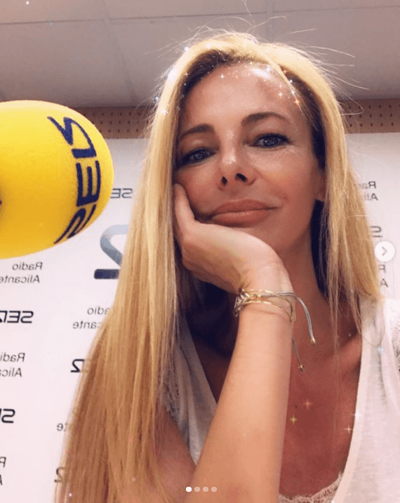 Vázquez 
<a href="https://www.eleconomista.es/noticias/noticias/6829755/06/15/Paula-Vazquez-disfruta-de-las-aguas-y-el-tiempo-de-Ibiza.html" target="_blank">lidió con el parásito intestinal</a> durante 6 años, pues no encontraba la cura, según reportó el diario El Economista.