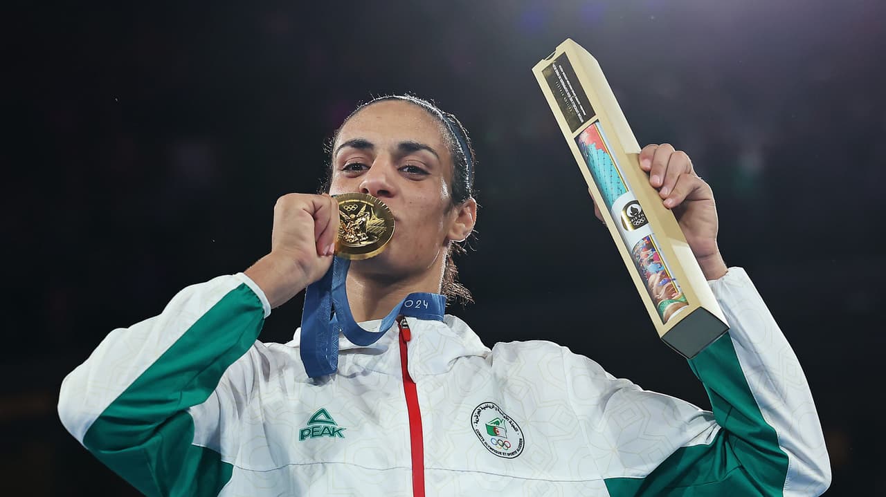 Imane Khelif acaba polémica con medalla de oro en Paris 2024