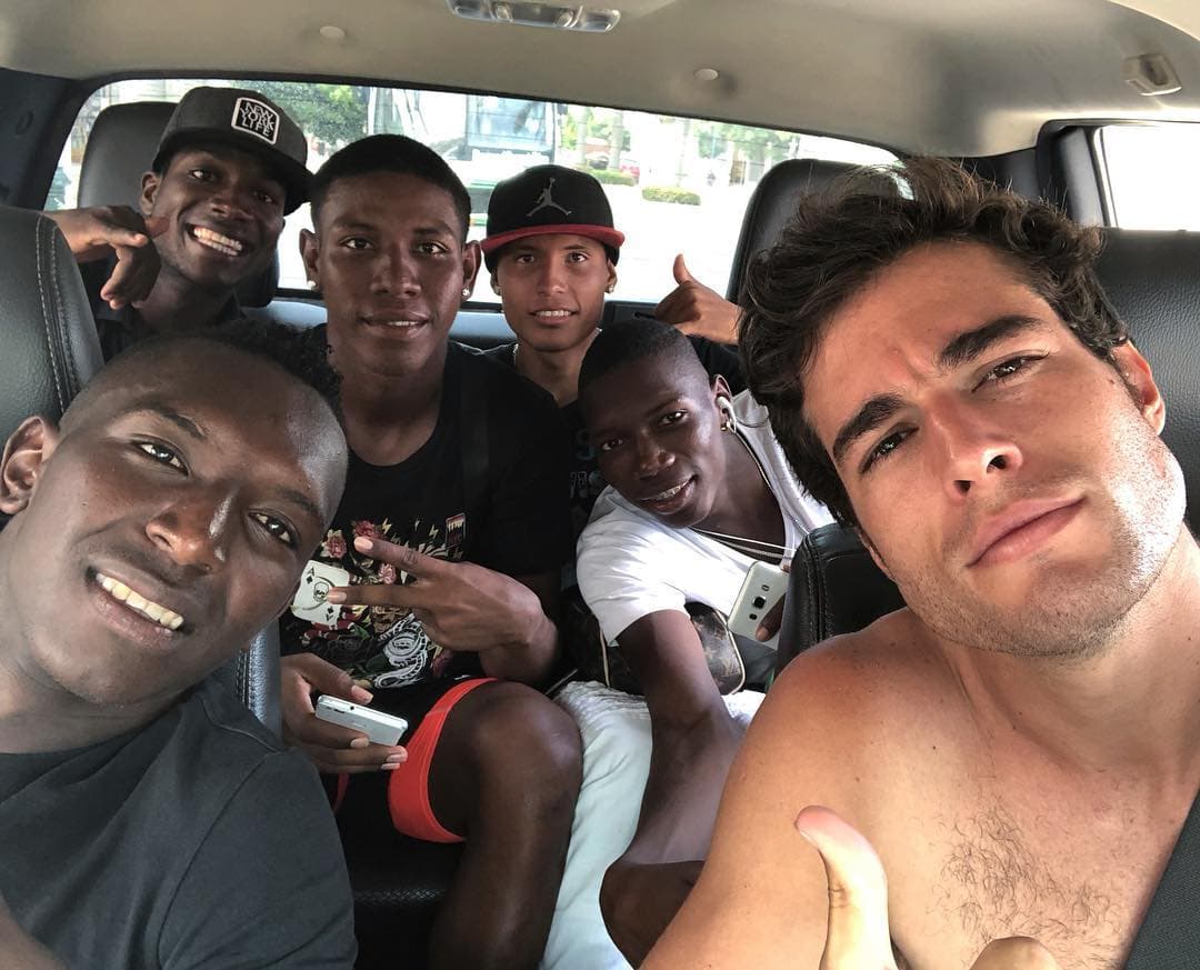 Sin embargo, este detalle no provocó que desistiera de su sueño: "Me di cuenta de una ventaja, ellos estaban cómodos y yo tenía 'hambre' tenía más ganas que todos ellos juntos".