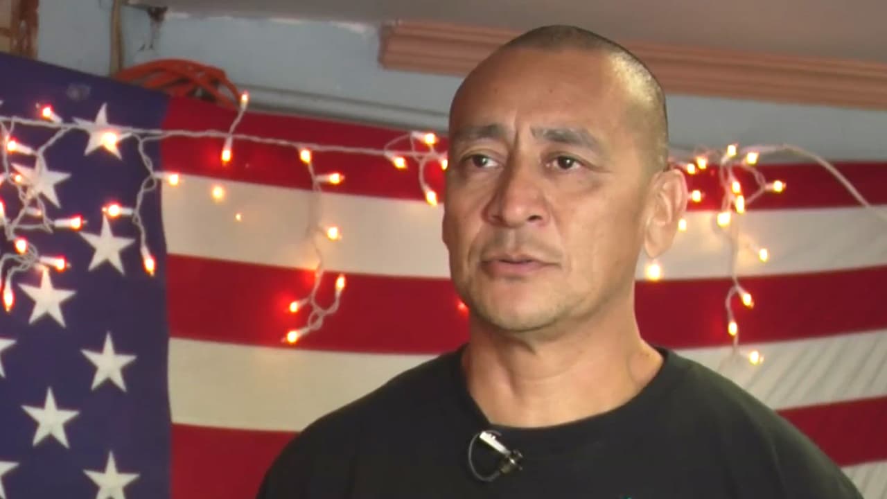 Veterano podrá regresar a su casa en EEUU 15 años después de su deportación a México