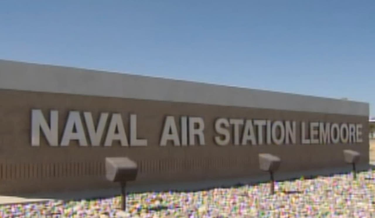 Confirman un caso de coronavirus en la Base Aérea Naval de Lemoore