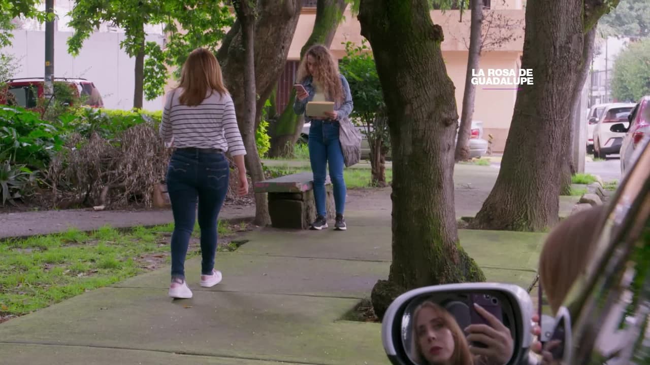 La esposa celosa le hace la vida de cuadritos