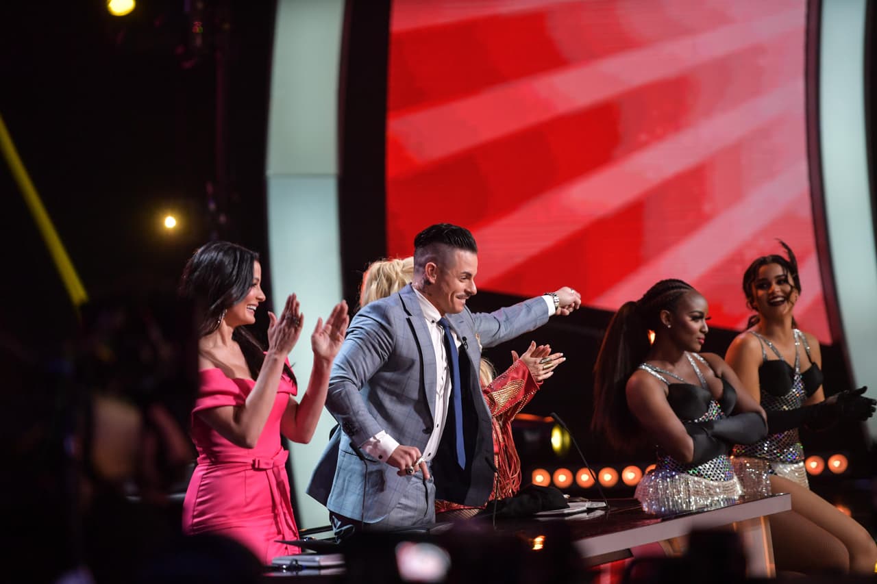 ¡Hey! Los jueces hasta se levantaron de sus asientos.