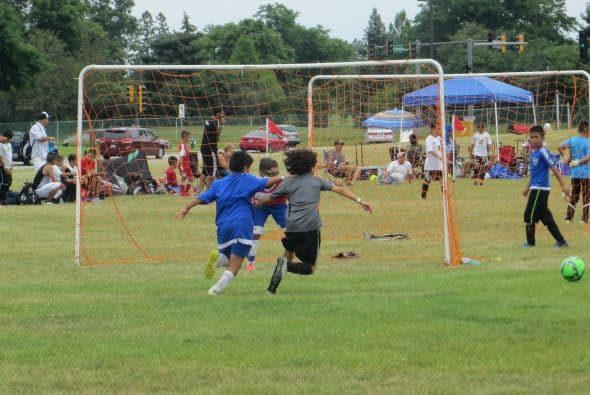 Los jugadores de la categoría infantil dieron cátreda de juego bonito en Copa Univision 2015.