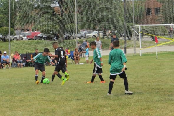 Los jugadores de la categoría infantil dieron cátreda de juego bonito en Copa Univision 2015.
