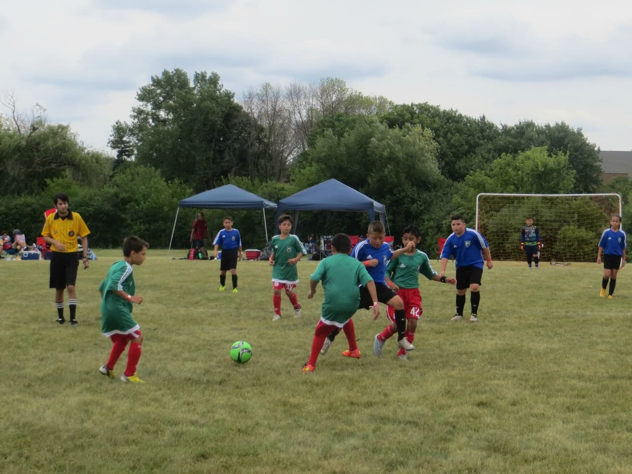 Los jugadores de la categoría infantil dieron cátreda de juego bonito en Copa Univision 2015.