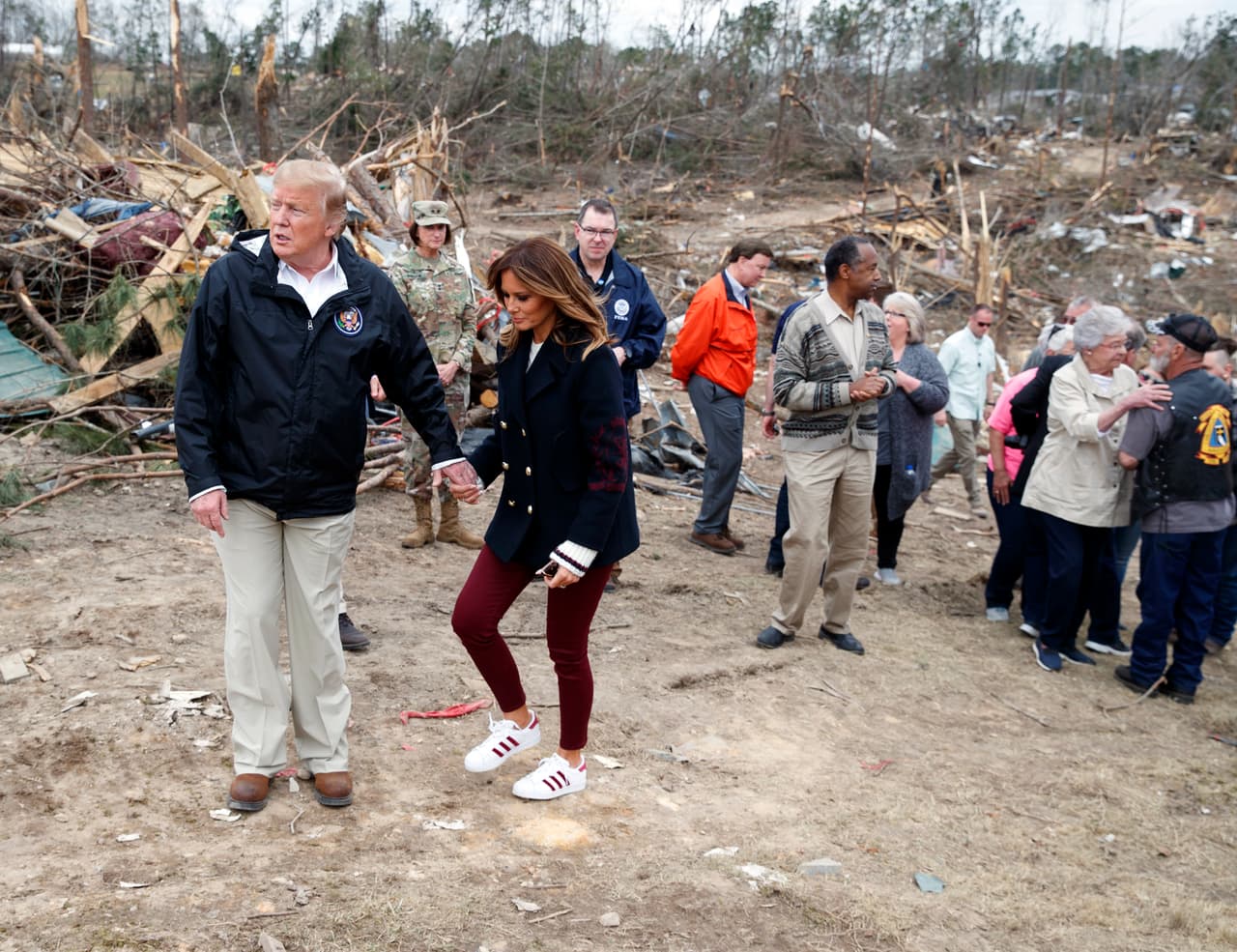 Las 23 víctimas, incluidos cuatro niños y siete miembros de una familia, murieron en Beauregard o en sus alrededores.