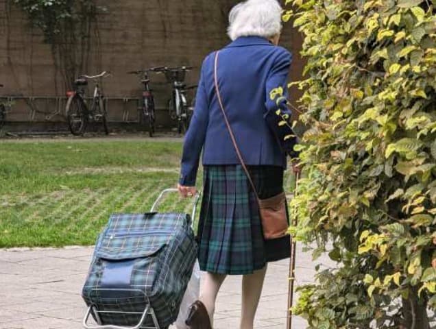 Prevén bajo aumento en pensiones de Estados Unidos para 2027; alertan que no alcanza 