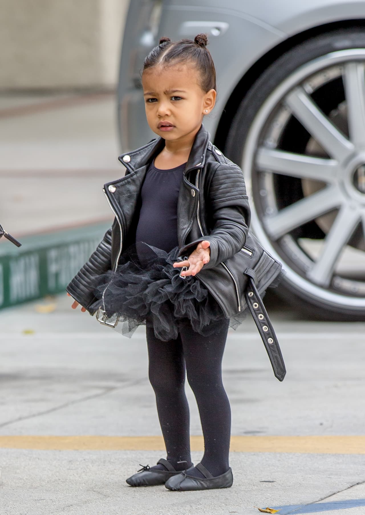 Pero si tu pequeña es más rebelde, ¿por qué no darle el gusto de una mini chaqueta?