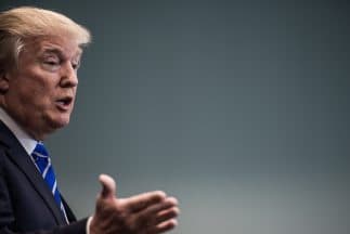 Trump habló en South Carolina pocas horas después de tuitear que está boicoteando a Fox News