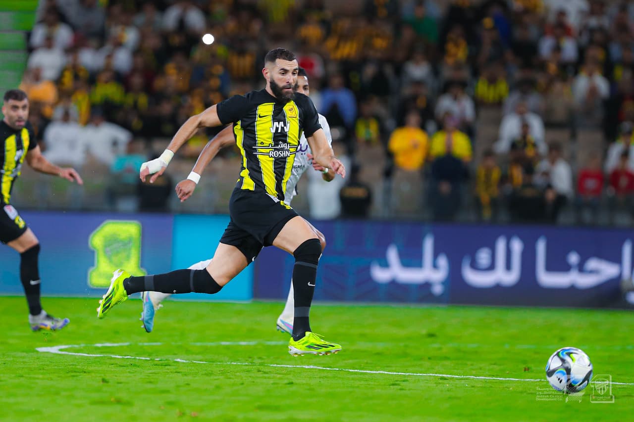 Benzema vuelve a jugar con Al Ittihad tras dos meses polémicos