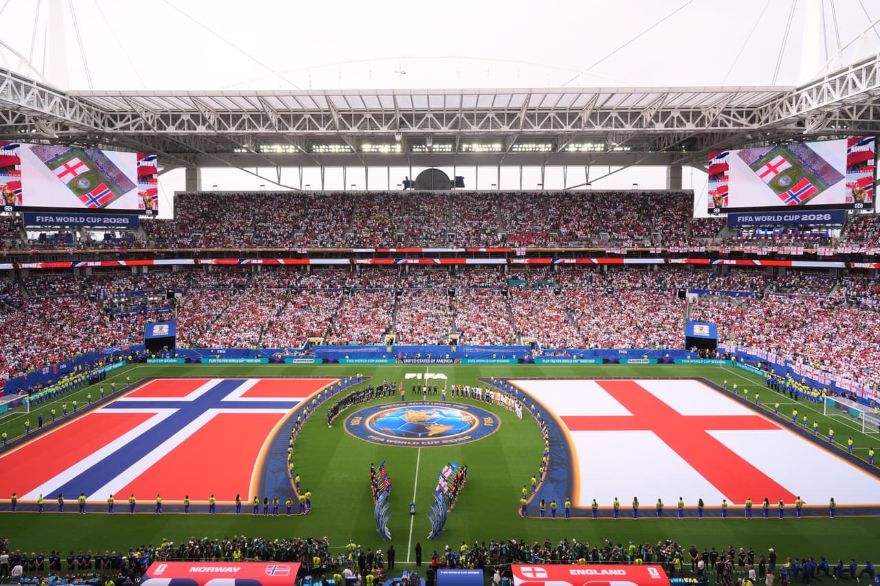 Los himnos nacionales se escuchan durante el partido de cuartos de final de la Copa Mundial de Fútbol entre Noruega e Inglaterra en Miami Gardens, Florida, el sábado 11 de julio de 2026.