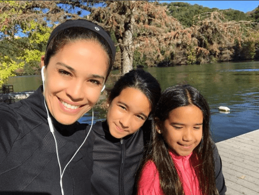 Karla Martínez estuvo en Austin, Texas, y aprovechó para salir a correr con sus hijas.
