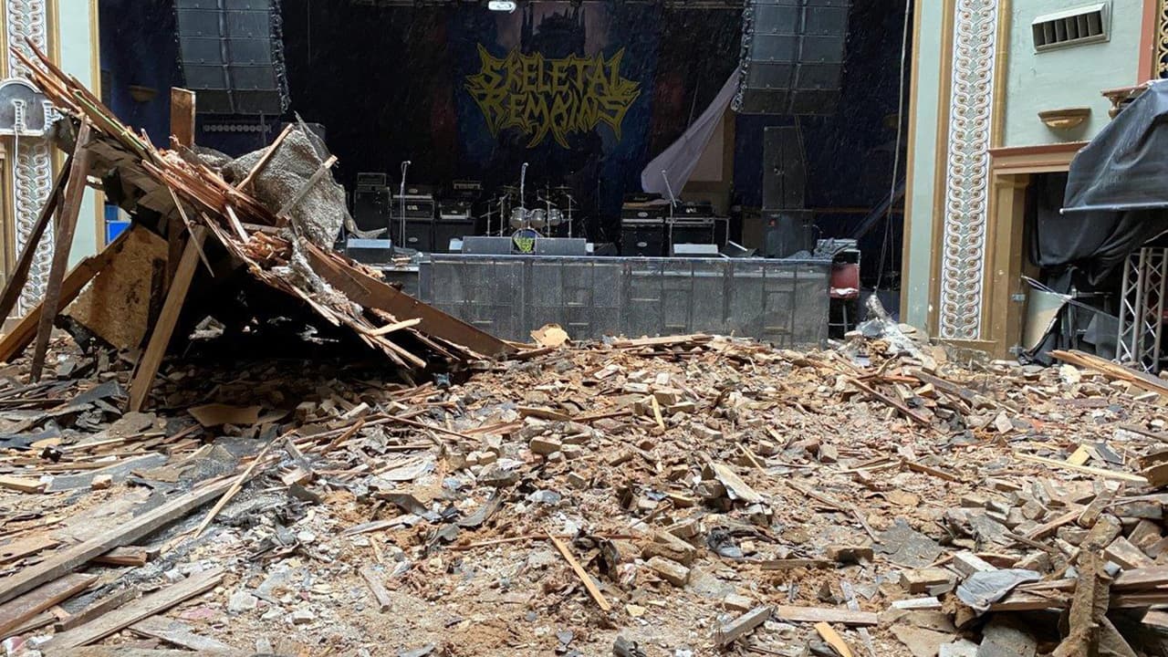 La Agencia de Manejo de Emergencias evalúa la situación en el Teatro Apollo, en Belvidere.