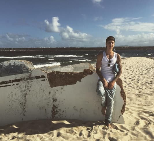 Como el viaje que hizo hace unos días a la Riviera Maya en donde armó su primer escándalo, durante su visita a una zona arqueológica, de donde lo expulsaron por su mal comportamiento.