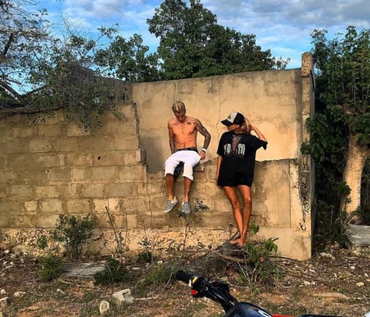 El escándalo lo persigue, parece ser que está imparable y que seguirá dando problemas...