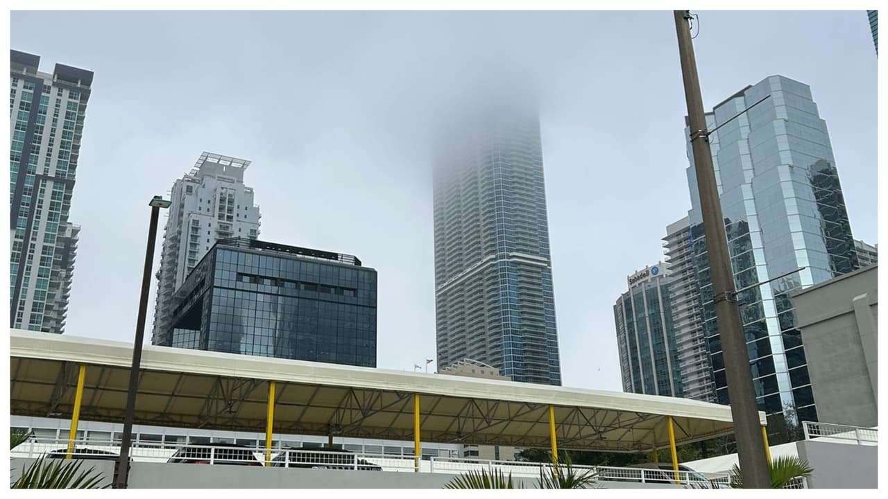 La neblina permanecerá durante la tarde de este jueves y el amanecer de este viernes, según pronósticos.