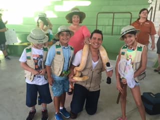 Un parque zoológico es un lugar ideal para disfrutar del verano en familia.