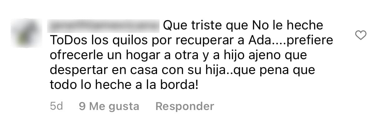 En una publicación en Instagram que el bailarín hizo el pasado 29 de diciembre en donde solo publicó una 'selfie' y mandó su cariño a sus fans, hubo una persona que le dejó este comentario en el que le recriminó, desde su parecer, que "no le eche todos los kilos para recuperar a Alaïa" y que "prefiera
<b>ofrecerle un hogar a otra y a (un) hijo ajeno</b>".
<br>