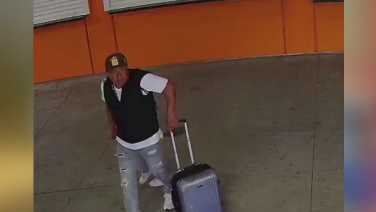 Cámaras de seguridad captan a Rubén Fregoso y su hija antes de cruzar a México; lo buscan de ambos lados