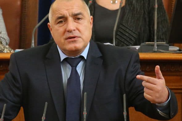 El primer ministro de Bulgaria, el conservador Boiko Borisov, anunció este miércoles la dimisión de su gobierno tras diez días de intensas protestas populares contra los altos precios de la electricidad.