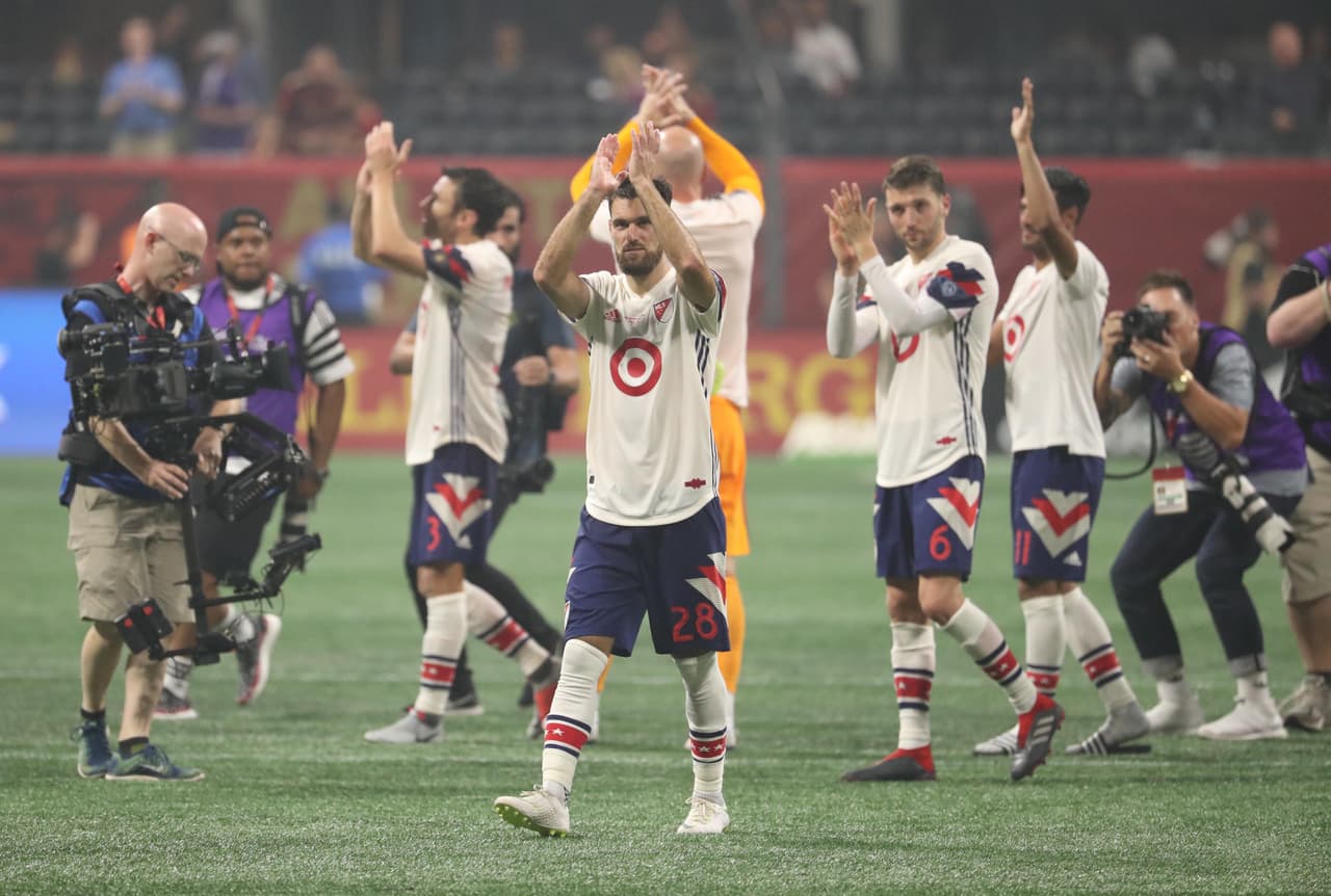 Aug 1, 2018; Atlanta, GA, USA; MLS defenseman Graham Zusi (28) salutes the fans after the 2018 MLS All Star Game against Juventus at Mercedes-Benz Stadium. Mandatory Credit: Jason Getz-USA TODAY Sports